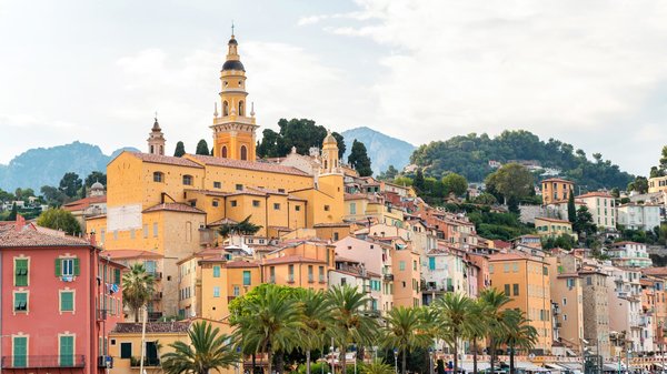Comment se débarrasser de la peau qui pend sous le menton ?